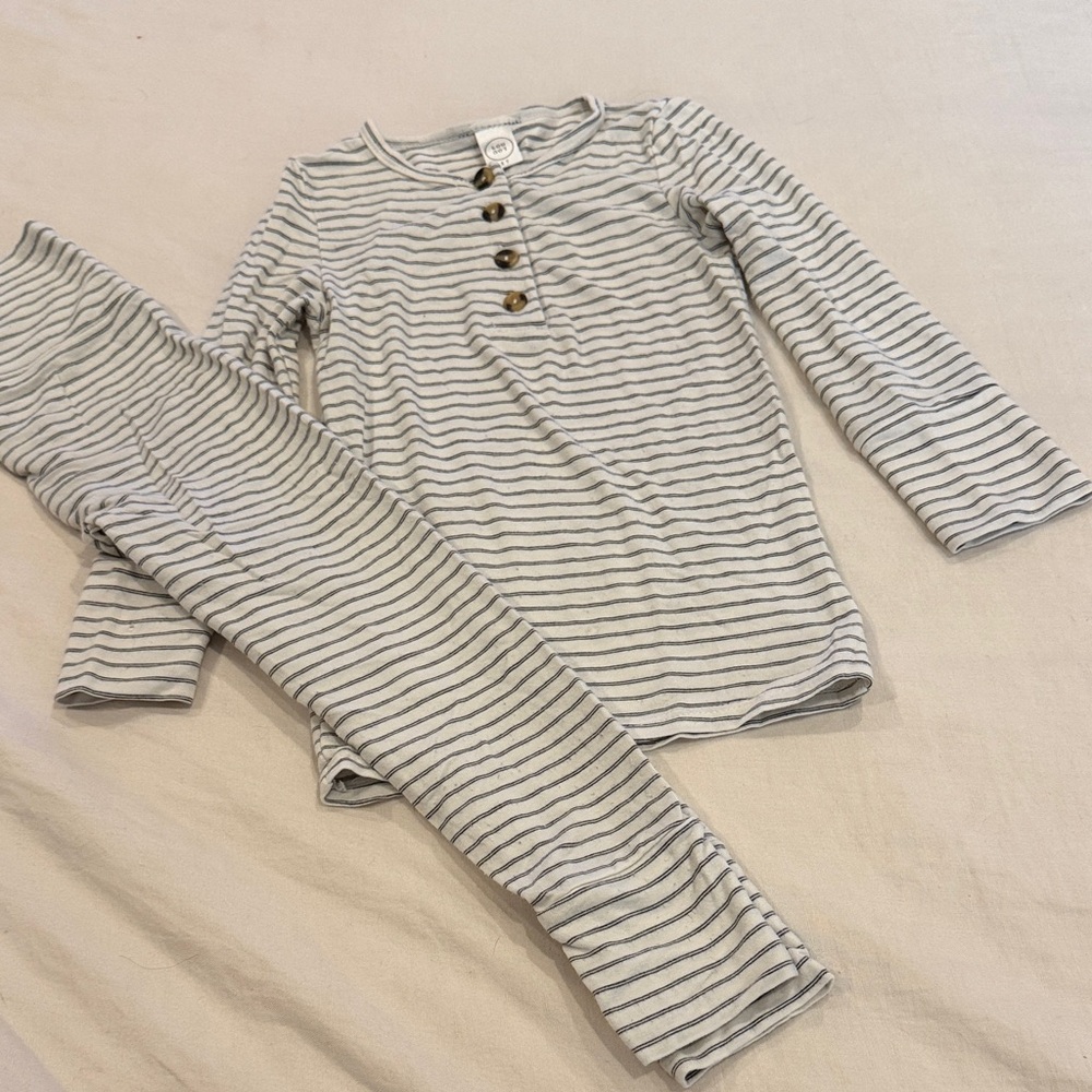 Lou Lou & Co black and white Striped Pajama set 3t